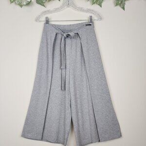 Betsey Johnson Performance Size M Gray Rib Wide Leg Stretch Cropped Pants